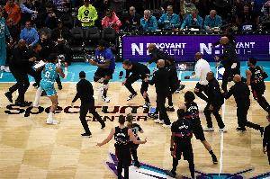 考辛斯:NBA对于小摩擦采取更加宽松的态度 这有利于联赛的发展